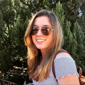 Meet your Posher, Katelyn